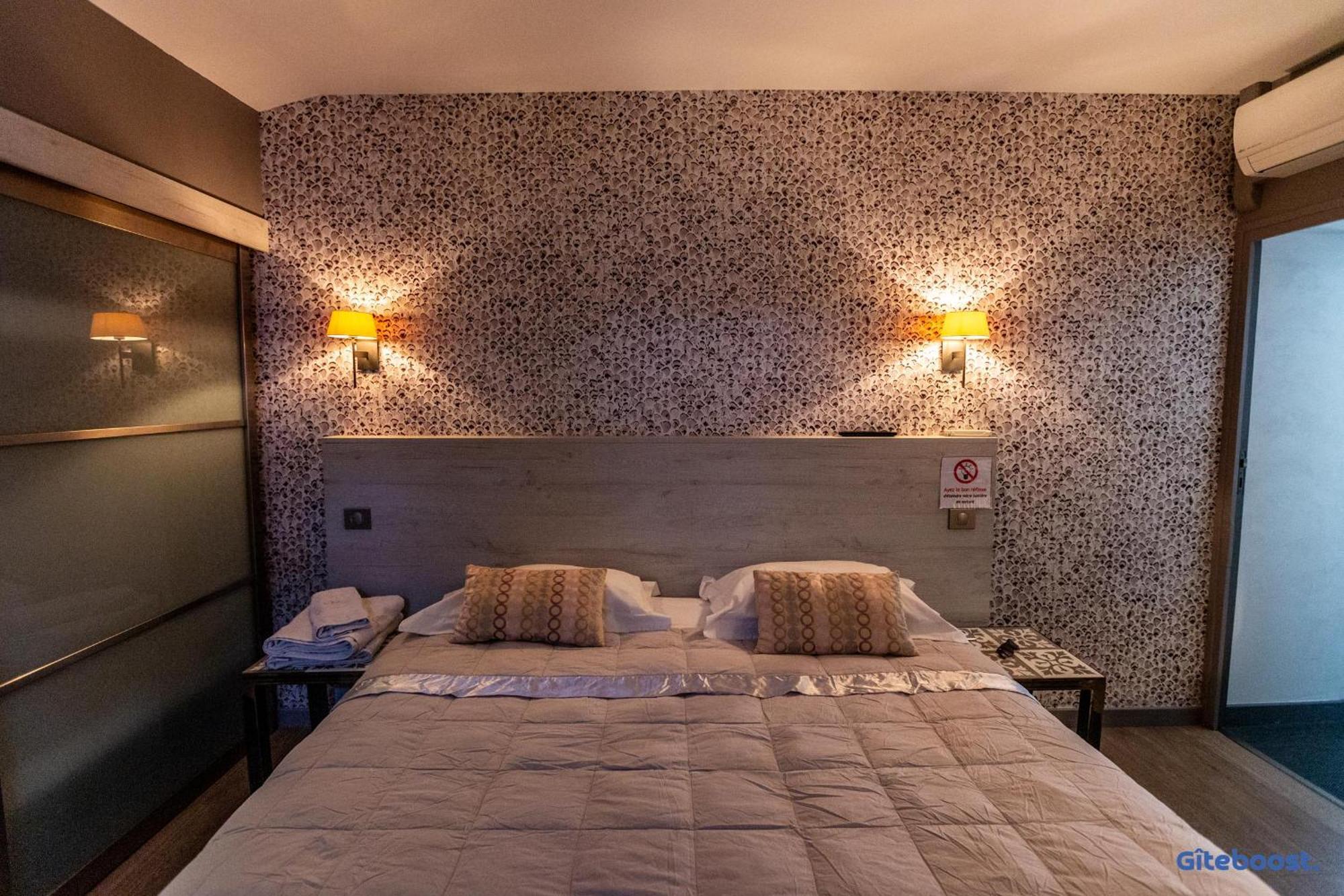 Le Val Des Sens Hotel Chatte ภายนอก รูปภาพ