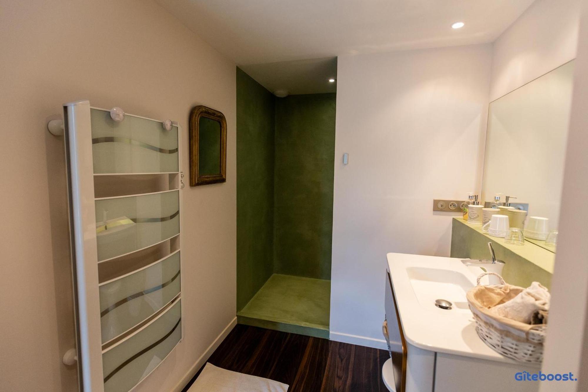 Le Val Des Sens Hotel Chatte ภายนอก รูปภาพ