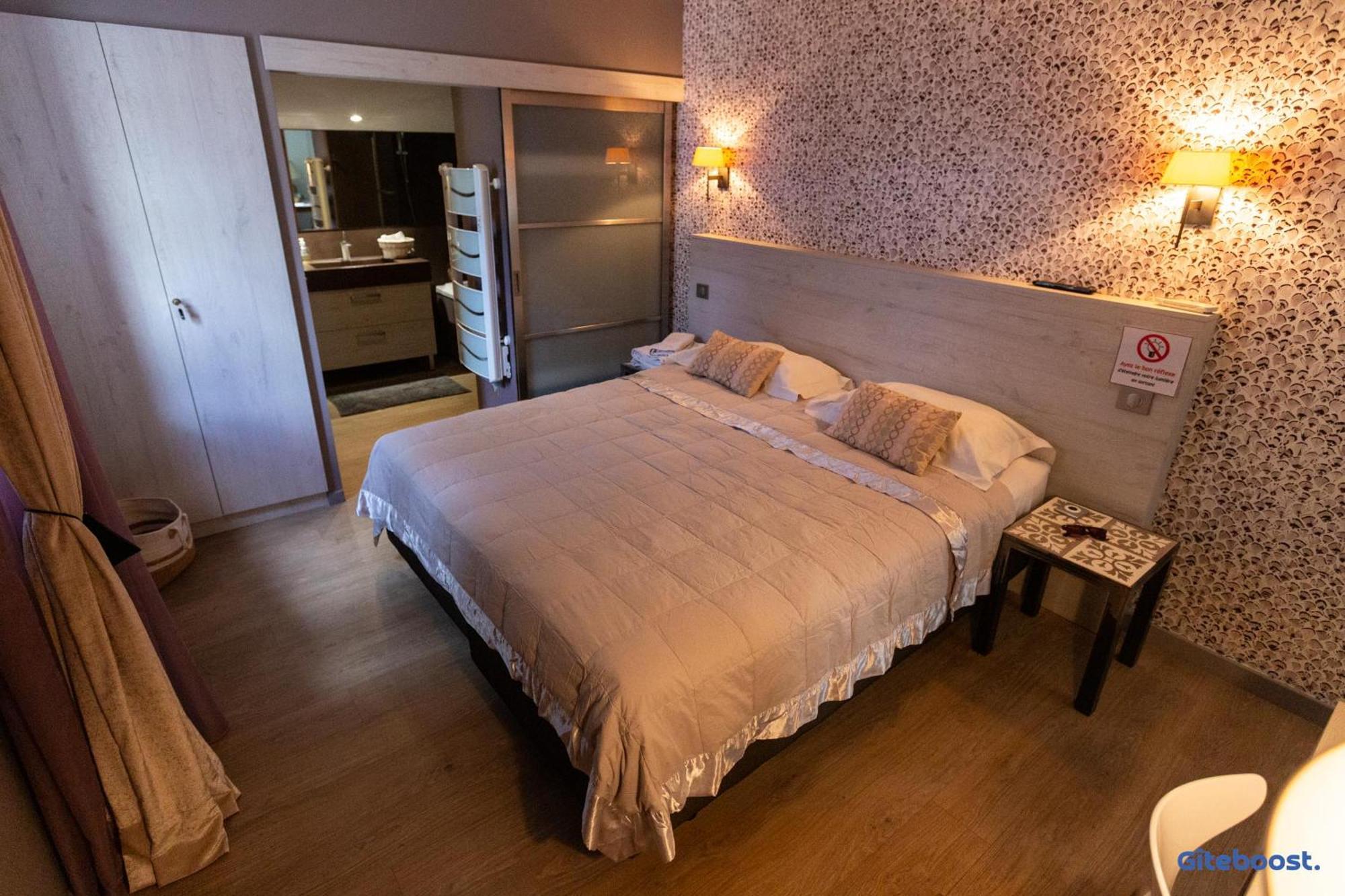 Le Val Des Sens Hotel Chatte ภายนอก รูปภาพ